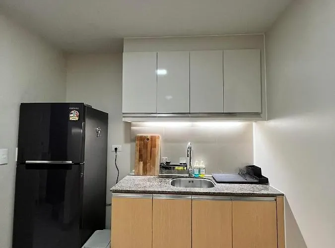 The By Eastwood Global Plaza Luxury