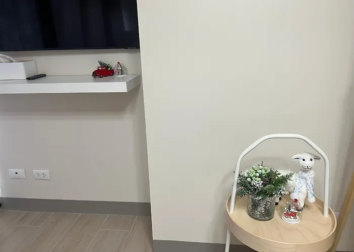 Hotel The By Eastwood Global Plaza Luxury *