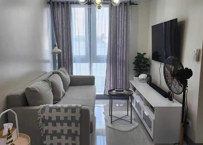 Hotel The By Eastwood Global Plaza Luxury Manila